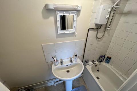 1 bedroom flat to rent, Portway, Warminster, Wiltshire