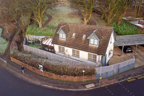 3 bedroom detached house for sale, 5 Townend Street, Dalry, KA24 4AA