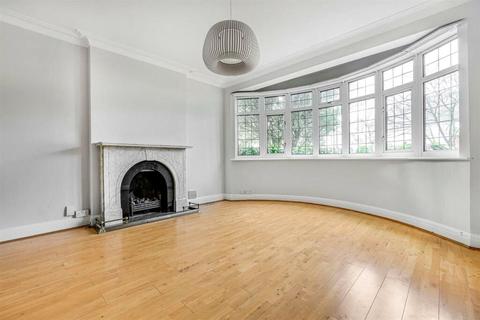 4 bedroom detached house to rent, Sheen Lane, London