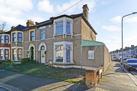 4 bedroom end of terrace house for sale, Felbrigge Road, Ilford IG3