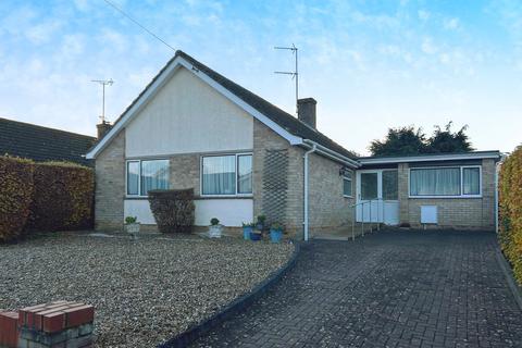 4 bedroom detached bungalow for sale, Lower Close, Bodicote, Banbury OX15