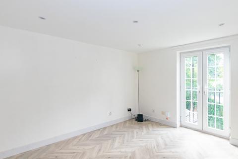 2 bedroom apartment for sale, Leeds LS17