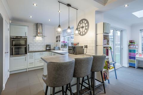 49 Ashdown Drive, Wordsley, Stourbridge, DY8 5QY