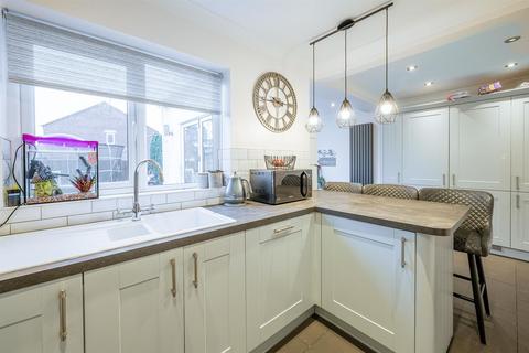 49 Ashdown Drive, Wordsley, Stourbridge, DY8 5QY