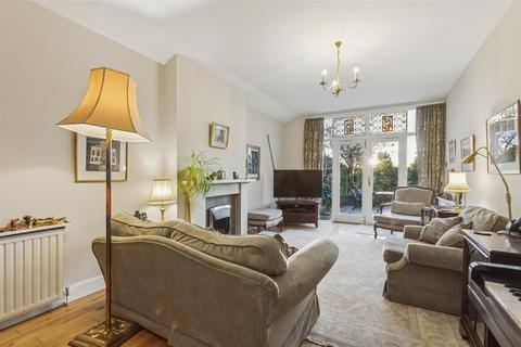 11 Comely Bank, Perth, PH2 7HU