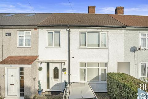 3 bedroom house for sale, Arrowsmith Road, Chigwell