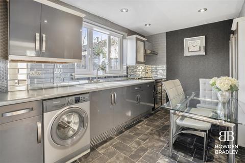 61 Arrowsmith Road, Chigwell, IG7 4PH