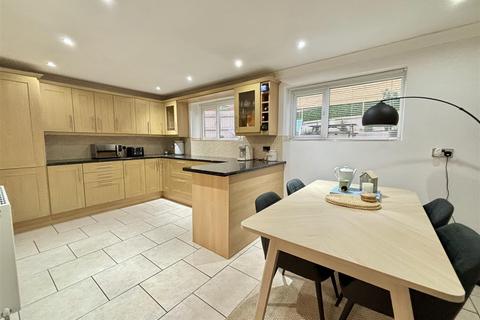 3 bedroom detached house for sale, Ffordd Dryden, Killay, Swansea