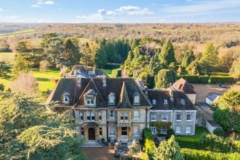 6 bedroom house for sale, Shabden Park,  Chipstead