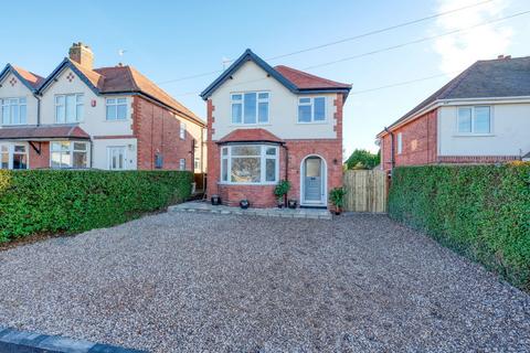 3 bedroom detached house for sale, Woodrow Lane, Catshill, Bromsgrove, B61 0PS