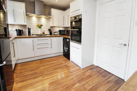 2 bedroom semi-detached house for sale, Sanderson Avenue, Bradford BD6