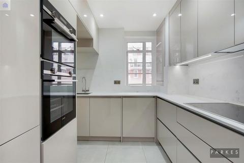 3 bedroom house to rent, Dorset House, Gloucester Place London, NW1 5AF