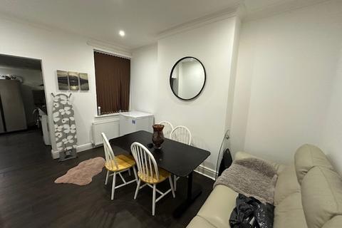 undefined, Heald Place, Manchester M14