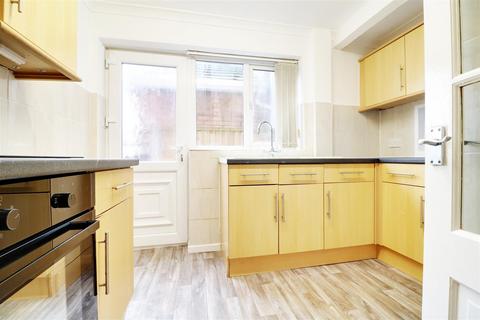 117 Glenthorne Drive, Walsall, WS6 7DD
