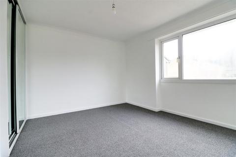 117 Glenthorne Drive, Walsall, WS6 7DD