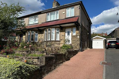 3 bedroom semi-detached house to rent, Westborough Drive, Halifax