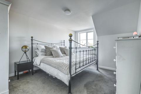 2 bedroom apartment for sale, Station Road, Stewart Place Station Road, SG12