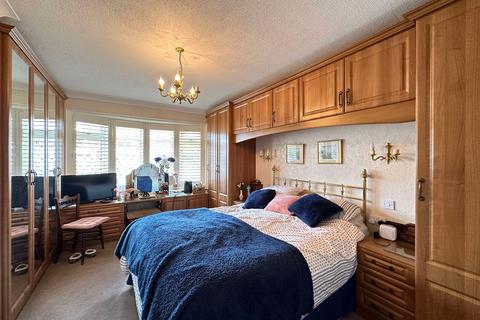 49 Rennison Drive, Wombourne, Wolverhampton, WV5 9HW