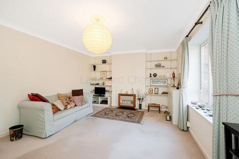 1 bedroom flat for sale, Hill Court, Stanhope Road, London, N6