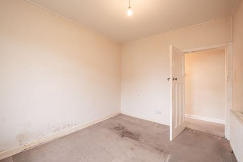 5 Broomlea Crescent, Edinburgh, EH12 7NR