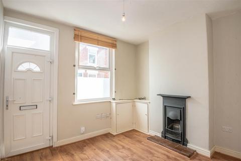 2 bedroom terraced house to rent, Kensington Street, York