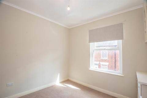 2 bedroom terraced house to rent, Kensington Street, York