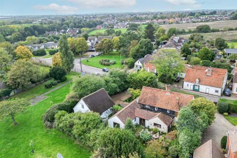 5 bedroom detached house for sale, High Road, Fobbing, Stanford-Le-Hope