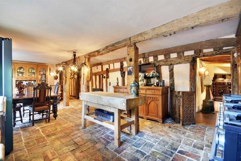 5 bedroom detached house for sale, High Road, Fobbing, Stanford-Le-Hope