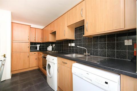 2 bedroom flat to rent, Orchard Place, Newcastle Upon Tyne NE2