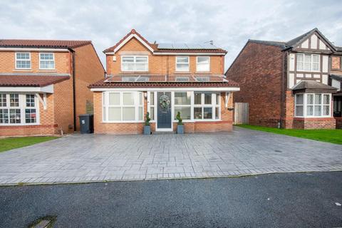 3 bedroom detached house for sale, Parkside Close, Manchester M26