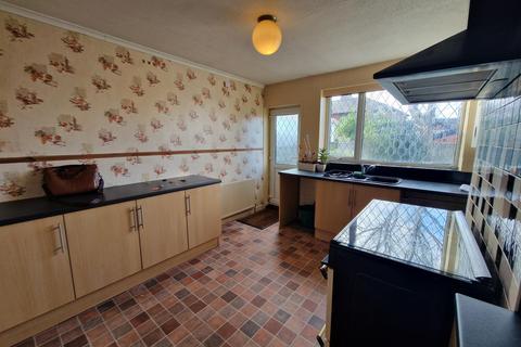 3 bedroom semi-detached bungalow for sale, North Gate, Oldham, OL8