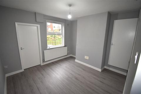 2 bedroom end of terrace house to rent, Chester Road, Audley, Stoke-On-Trent