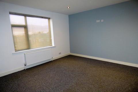 2 bedroom flat to rent, Charnwood Gardens, Gateshead