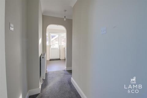 2 bedroom flat for sale, Kings Parade, Holland-On-Sea CO15