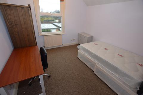undefined, Kingsthorpe Grove, Northampton NN2