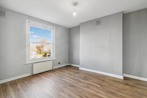 1 bedroom flat for sale, Brackenbury Gardens, London