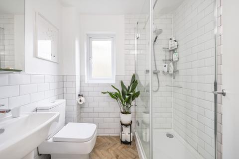 36 Henley Drive, London, SE1 3AP