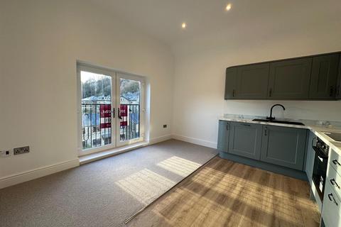 2 bedroom penthouse to rent, Victoria Road, Hebden Bridge, Hebden Bridge