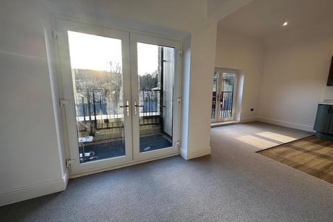 2 bedroom penthouse to rent, Victoria Road, Hebden Bridge, Hebden Bridge