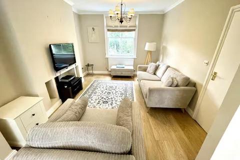 2 bedroom flat to rent, Thurloe Square, London SW7