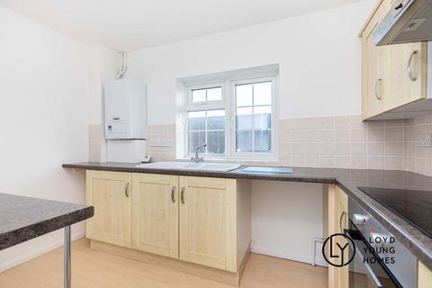 2 bedroom flat for sale, Halifax Way, Christchurch BH23