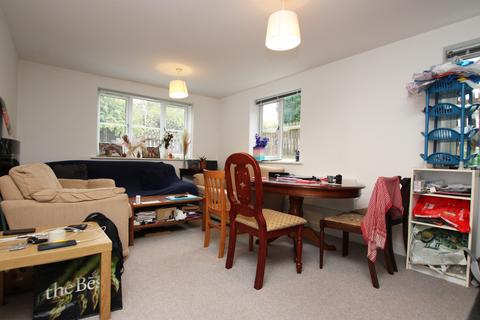 2 bedroom apartment for sale, Isabelle Court, Kettering NN16