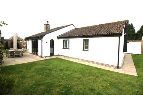 4 bedroom detached bungalow for sale, Court Meadow, Stone, Stone