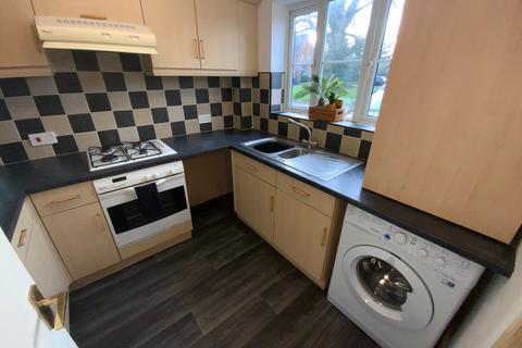 2 bedroom terraced house to rent, Astcote Court, Kirk Sandall, Doncaster