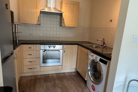 2 bedroom flat to rent, Monea Hall, CV1