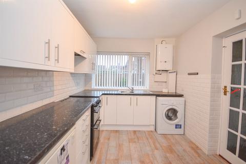 3 bedroom semi-detached house to rent, Davenport Drive, Gosforth