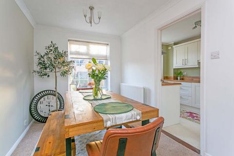73 Cranbrook Drive, Maidenhead, SL6 6SR