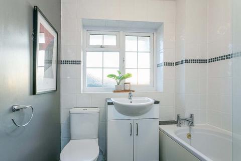 73 Cranbrook Drive, Maidenhead, SL6 6SR