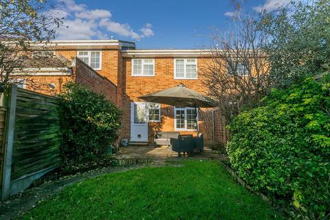 73 Cranbrook Drive, Maidenhead, SL6 6SR