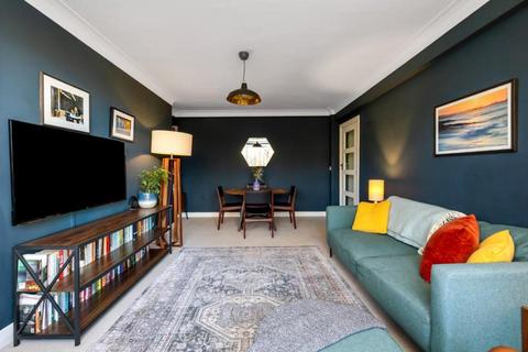 2 bedroom flat for sale, Furze Hill, Hove